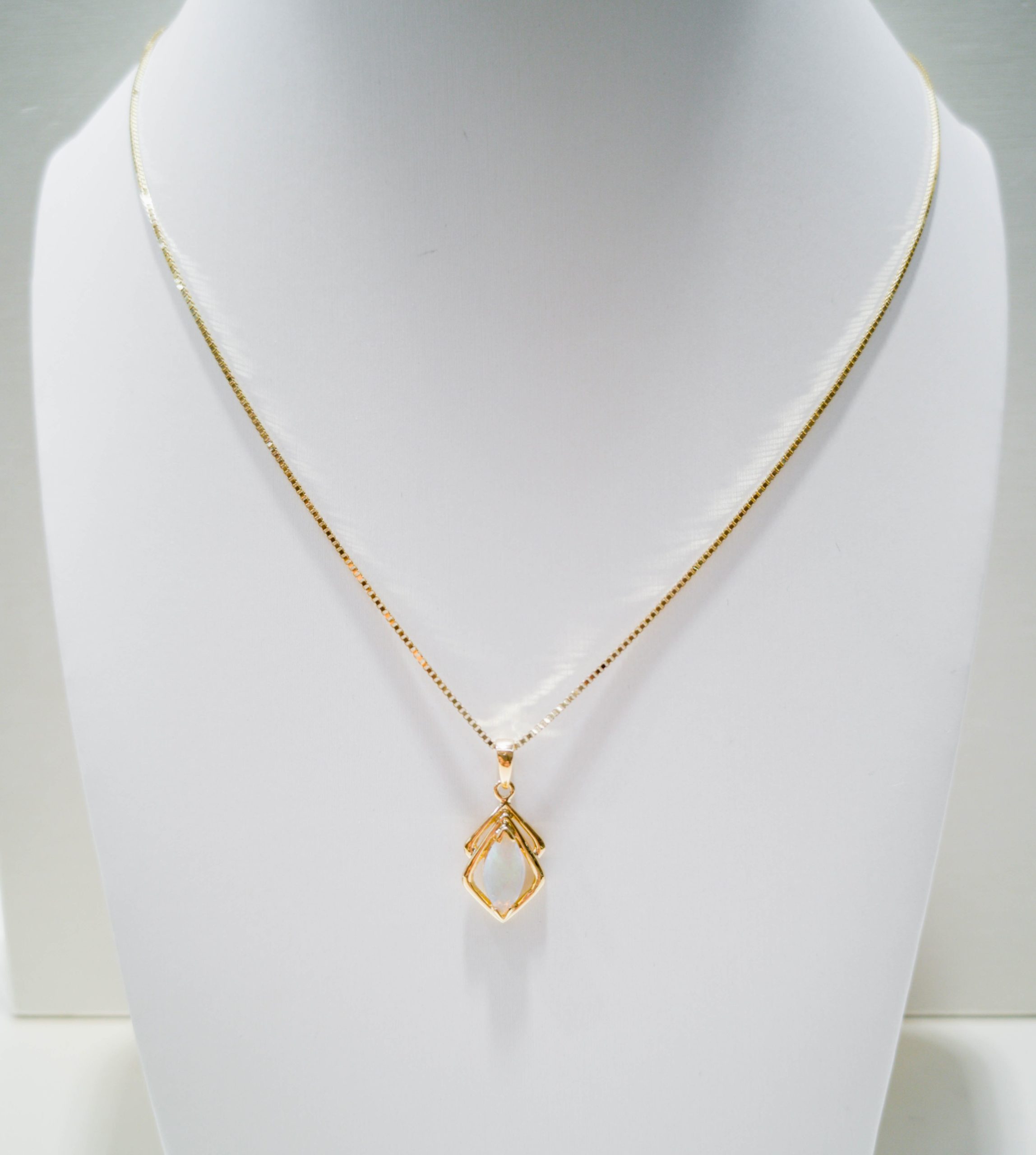 opal yellow gold necklace