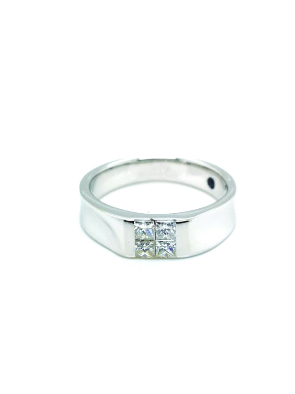 18K White Gold Diamond Blue Sapphire Ring