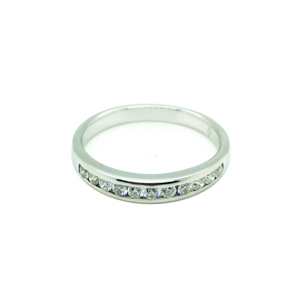 18K White Gold Diamond Ring