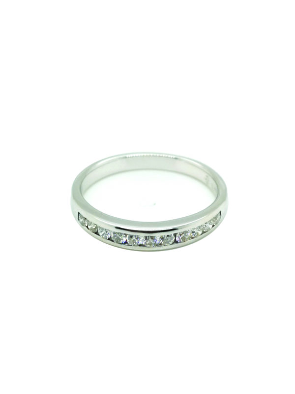 18K White Gold Diamond Ring