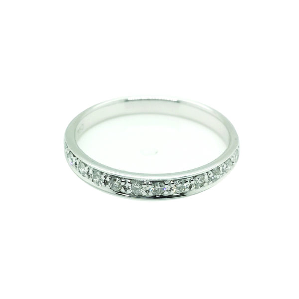 18K White Gold Diamond Ring