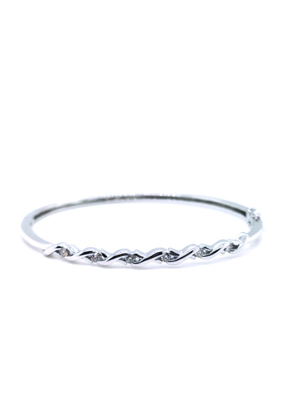 18K White Gold Diamond Bangle