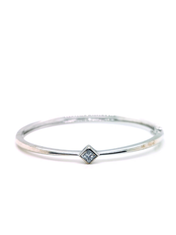 18K White Gold Diamond Bangle