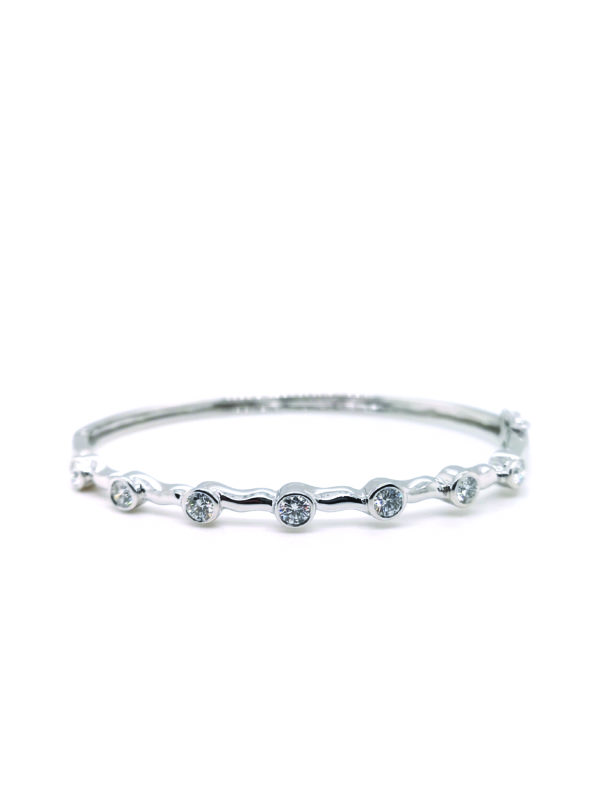 18K White Gold Diamond Bangle