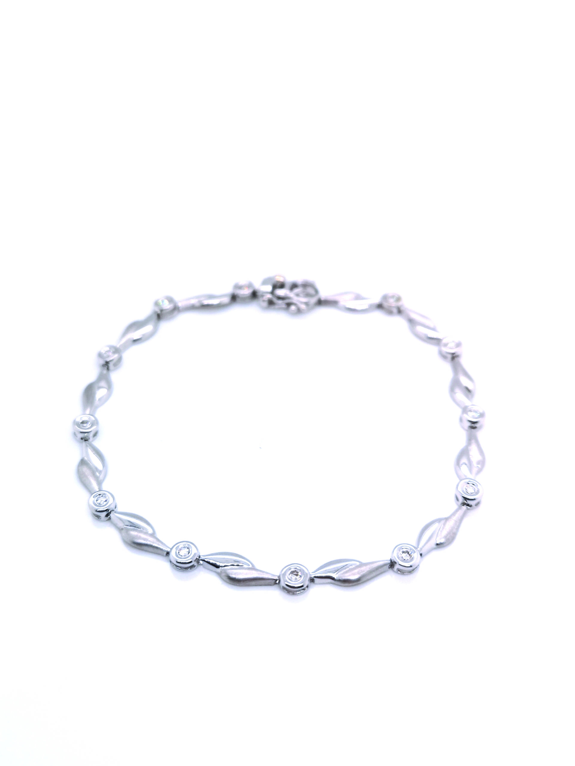 18K White Gold Diamond Bracelet - ValueMax Jewellery