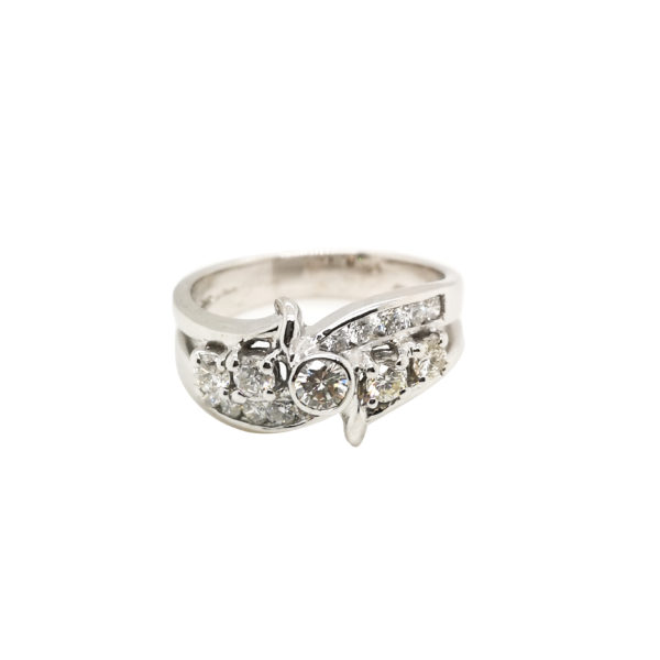 18K White Gold Diamond Ring