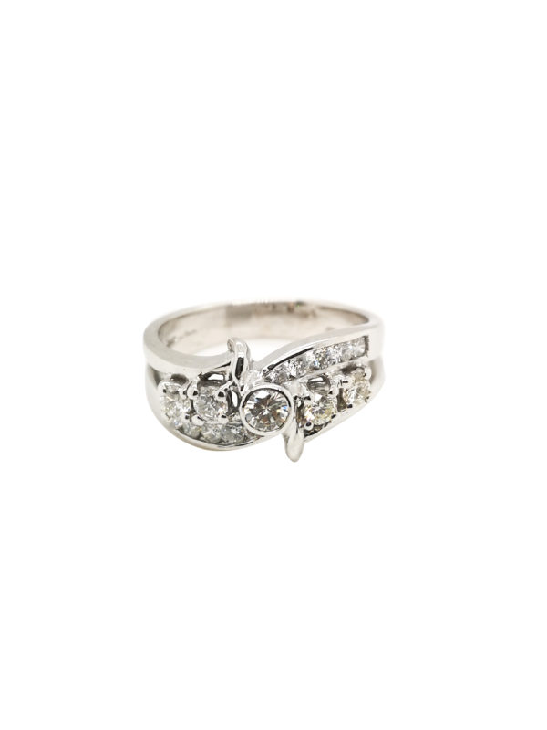 18K White Gold Diamond Ring