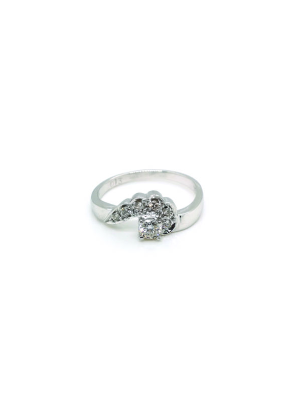 18K White Gold Diamond Ring