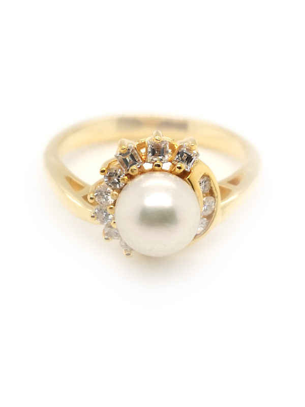 14K Yellow Gold Diamond Pearl Ring