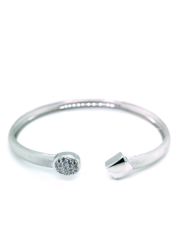 18K White Gold Diamond Bangle