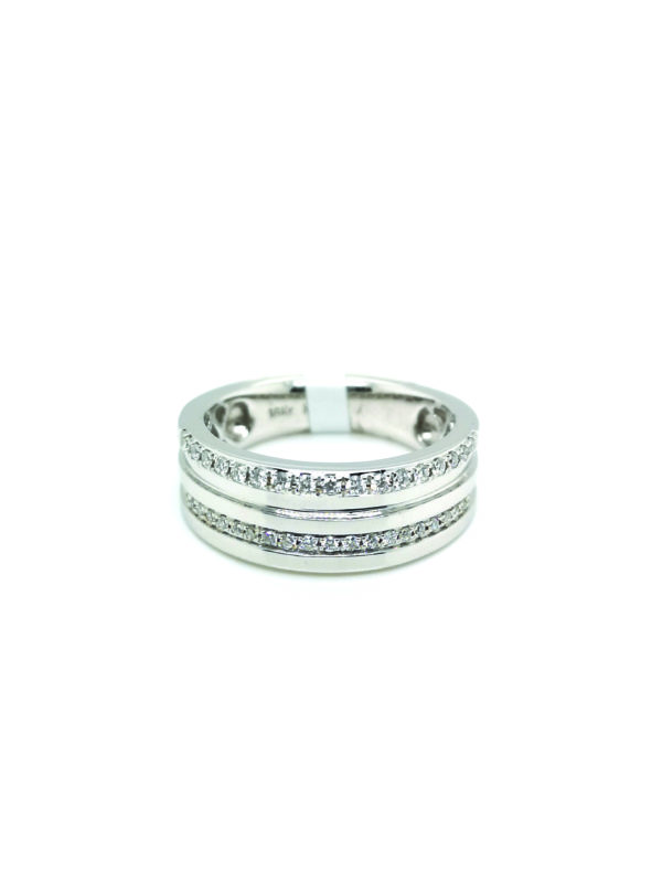 18K White Gold Diamond Ring