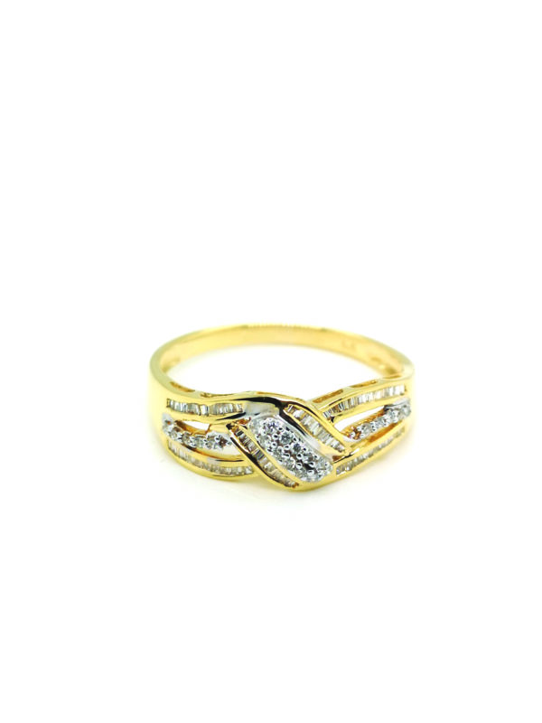 9K Yellow Gold Diamond Ring