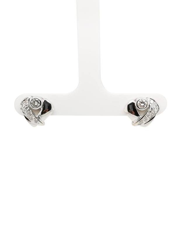 18K White Gold Diamond Earstud