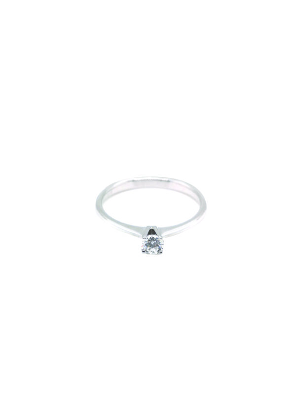 18K White Gold Diamond Ring