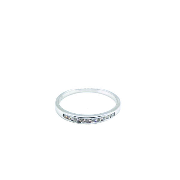 18K White Gold Diamond Ring