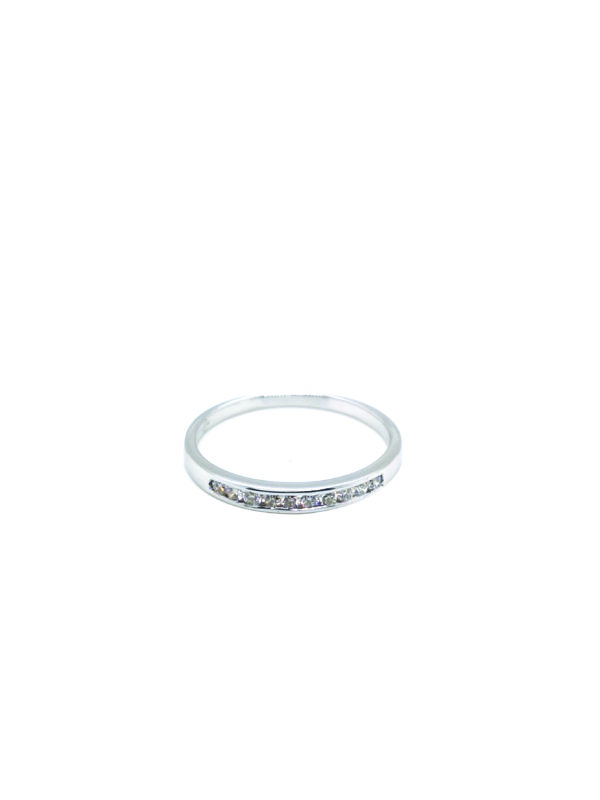 18K White Gold Diamond Ring