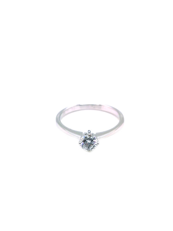 18K White Gold Diamond Ring