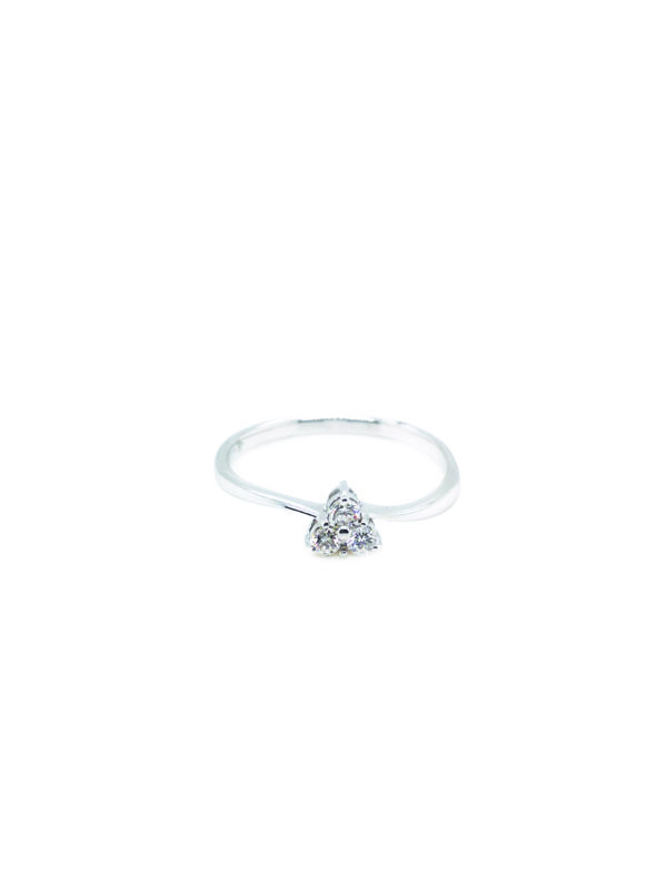 18K White Gold Diamond Ring