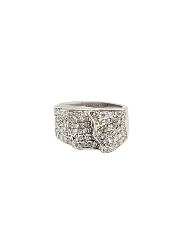 18K White Gold Diamond Ring