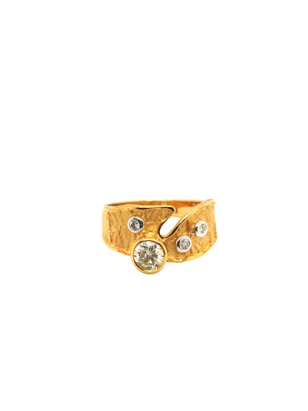 18K Yellow Gold Diamond Ring