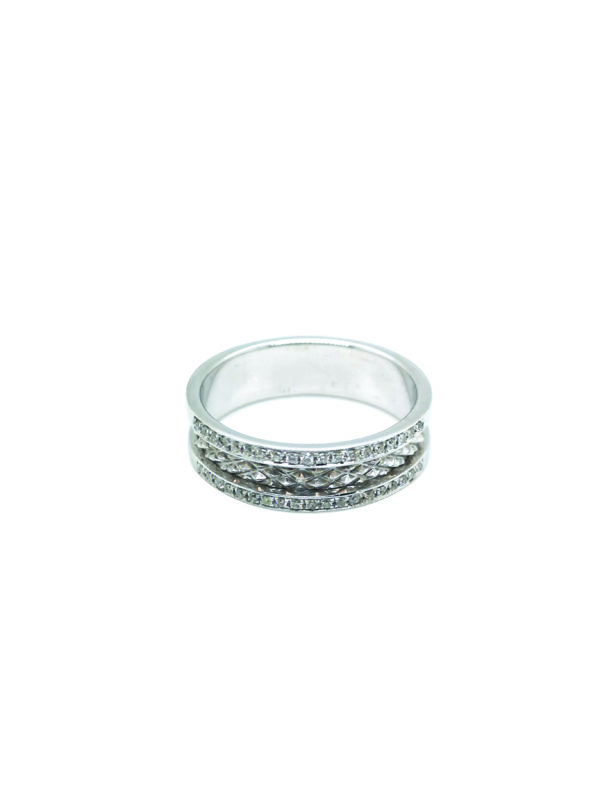 18K White Gold Diamond Ring